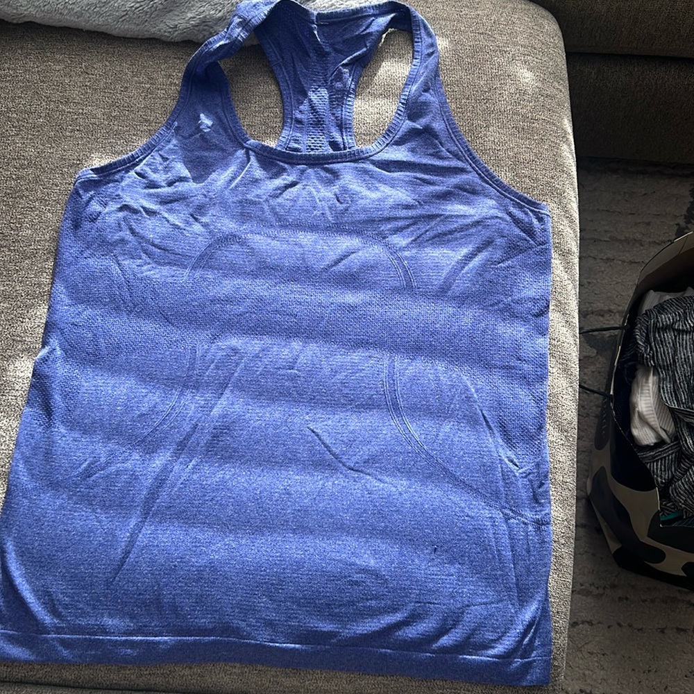 Lululemon tank